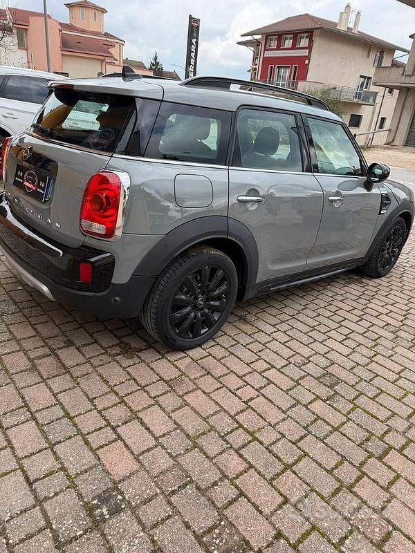 Usata Mini One D Countryman Hype 116 CV (85 kW) 2019 Grigio SUV