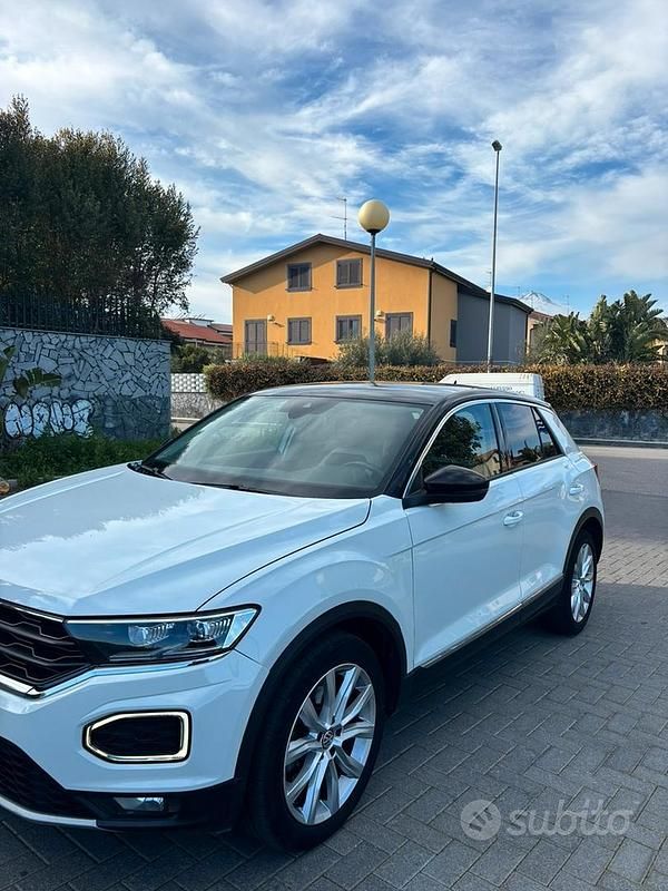 Usata VW T-Roc 150 CV (110 kW) 2019 Bianco SUV