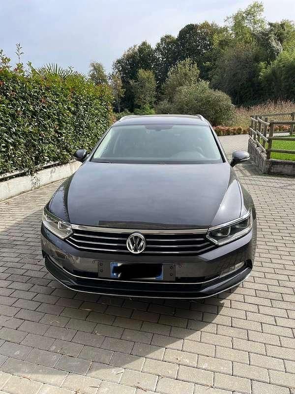 Usata VW Passat Business 150 CV (110 kW) 2018 Grigio Station wagon