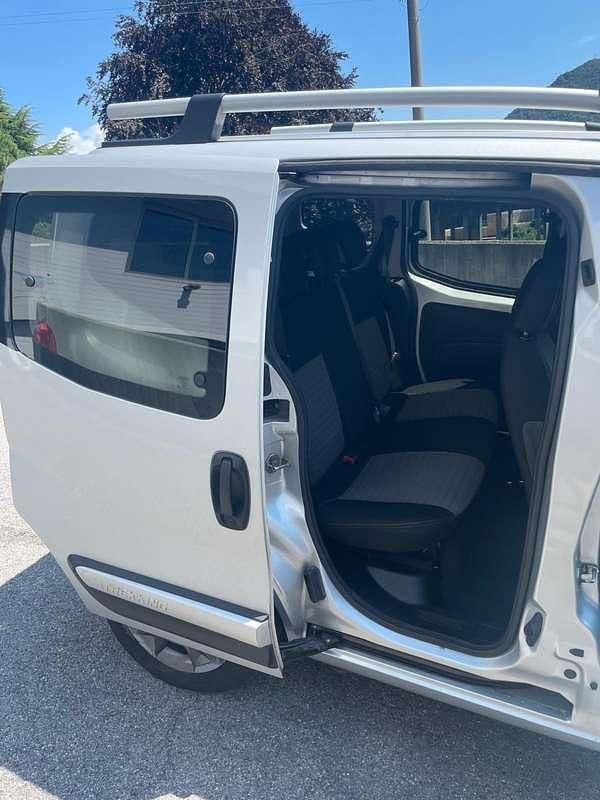 Usata Fiat Qubo Trekking 80 CV (58 kW) 2017 Grigio Monovolume