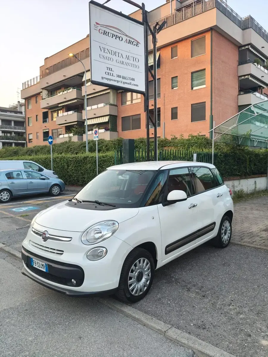 Usata Fiat 500L Living 80 CV (58 kW) 2015 Bianco Monovolume