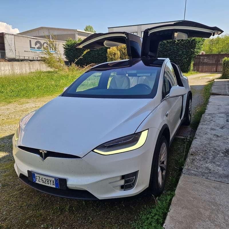 Usata 2020 Tesla Model X SUV | 43.000 € (Buon prezzo) - Immagine 1/4