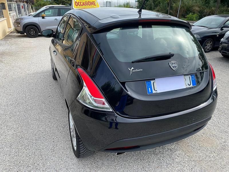 Usata Lancia Ypsilon 2014 Nero Utilitaria