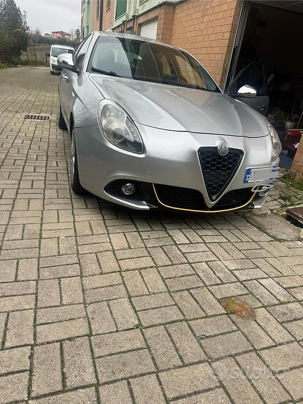 Usata Alfa Romeo Giulietta 140 CV (102 kW) 2015 Grigio Utilitaria