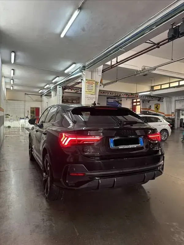Usata Audi Q3 Sportback S-Line 200 CV (147 kW) 2024 Nero SUV