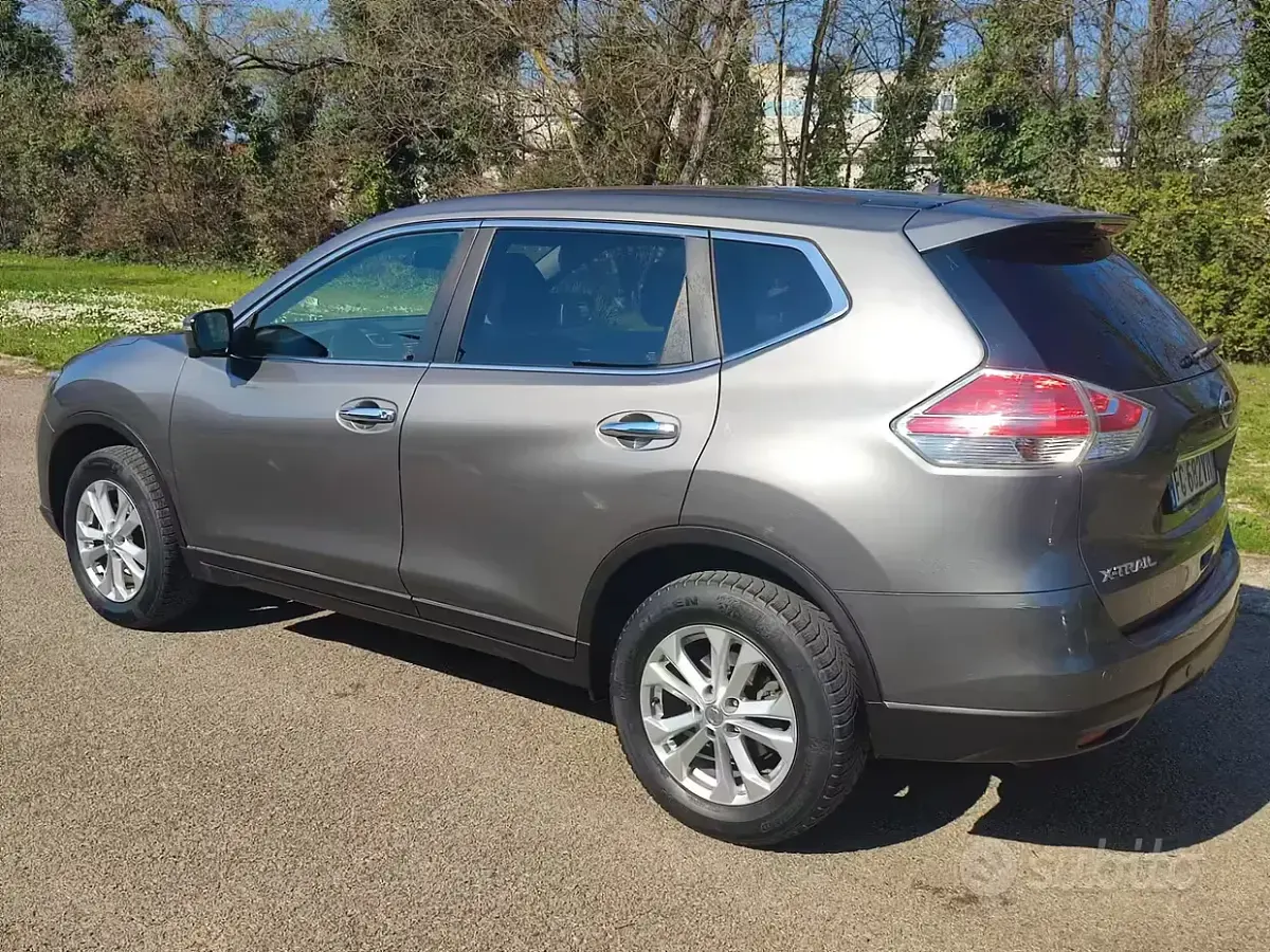 Begagnad Nissan X-Trail 131 HK (96 kW) 2017 Grå SUV
