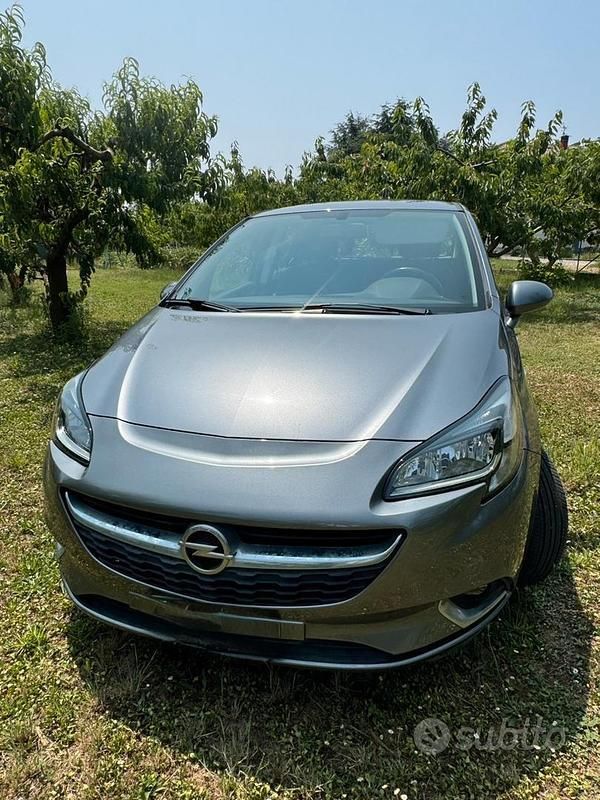 Usata Opel Corsa 69 CV (50 kW) 2016 Grigio Utilitaria