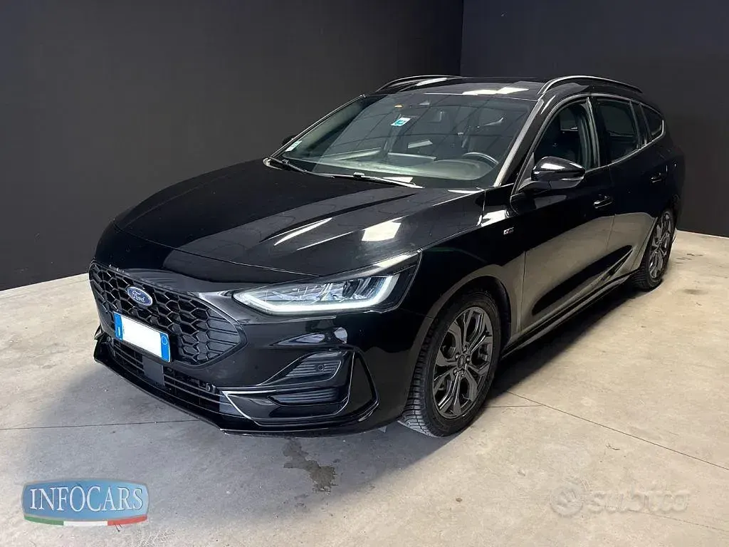 Usata Ford Focus ST-Line 155 CV (114 kW) 2023 Nero metallizzato Station wagon