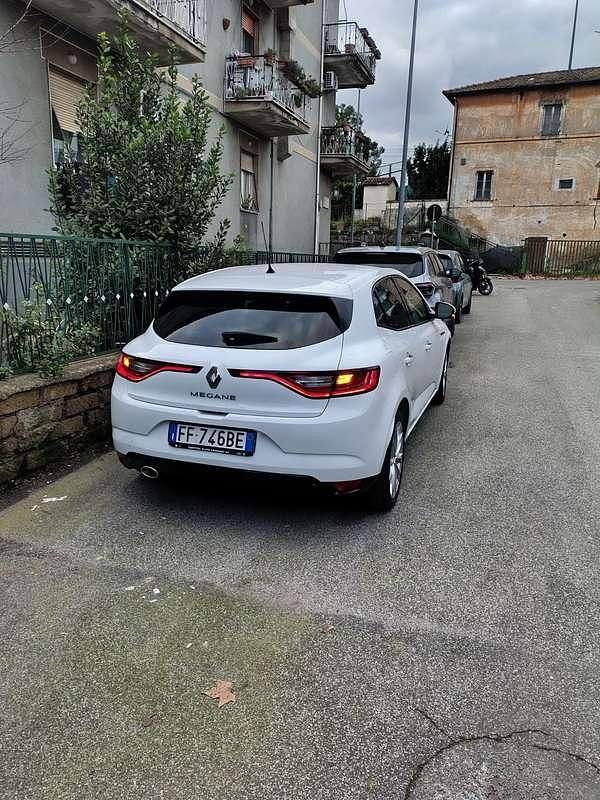 Usata Renault Mégane IV LIMITED 110 CV (80 kW) 2016 Berlina