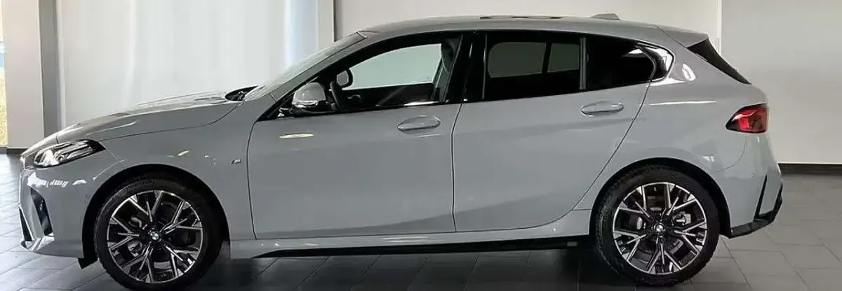 Usata BMW 116 Shadowline 122 CV (89 kW) 2025 Grigio Utilitaria