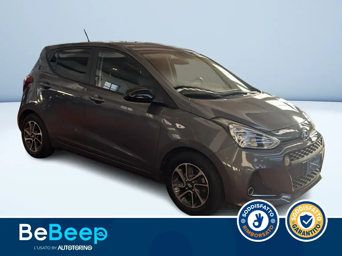 Usata Hyundai i10 65 CV (47 kW) 2021 Grigio metallizzato Utilitaria