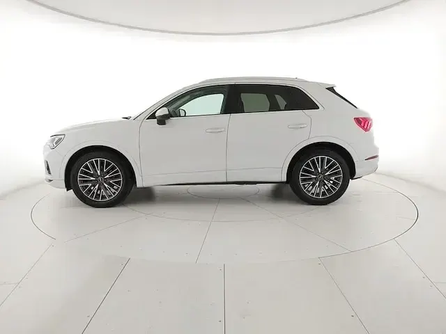 Usata Audi Q3 Advanced Plus 150 CV (110 kW) 2022 Bianco ghiaccio metallizzato SUV