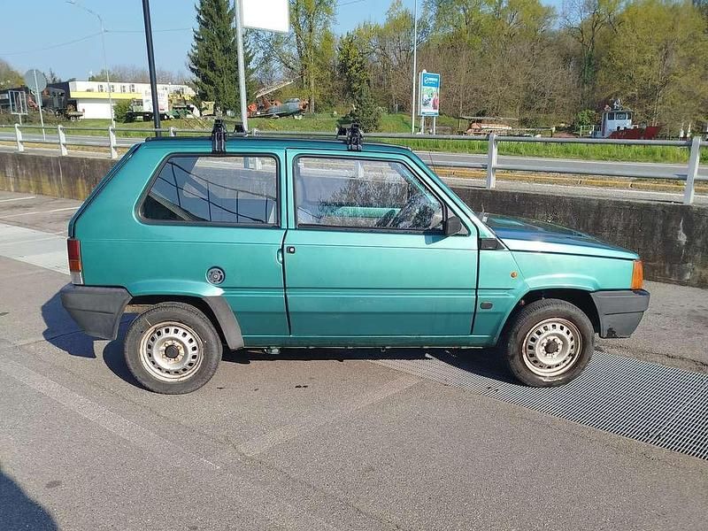 Usata Fiat Panda Young 39 CV (28 kW) 2000 Verde Berlina