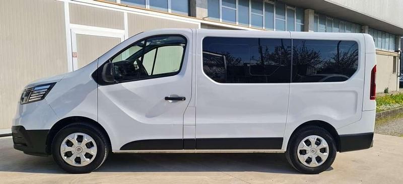 Usata Renault Trafic 110 CV (80 kW) 2023 Bianco Monovolume