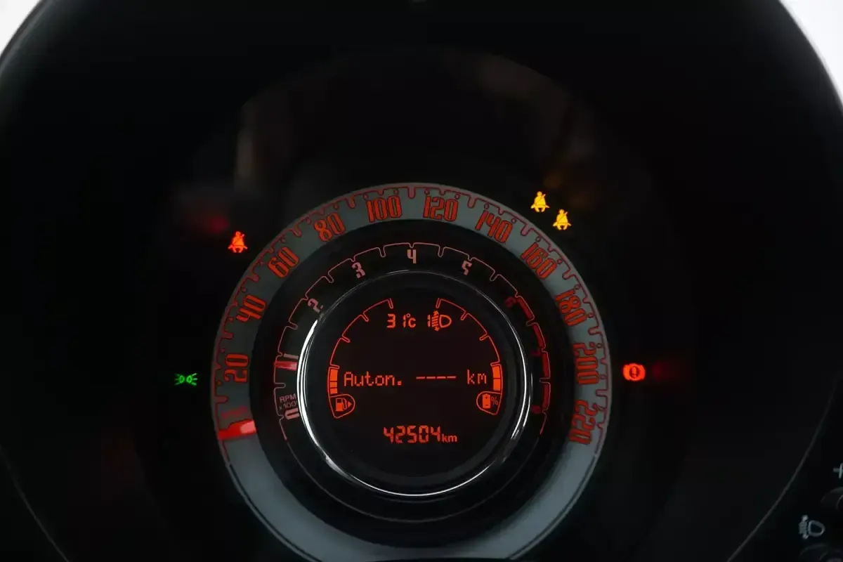 Usata Fiat 500 Connect 70 CV (51 kW) 2022 Biancobianco Utilitaria