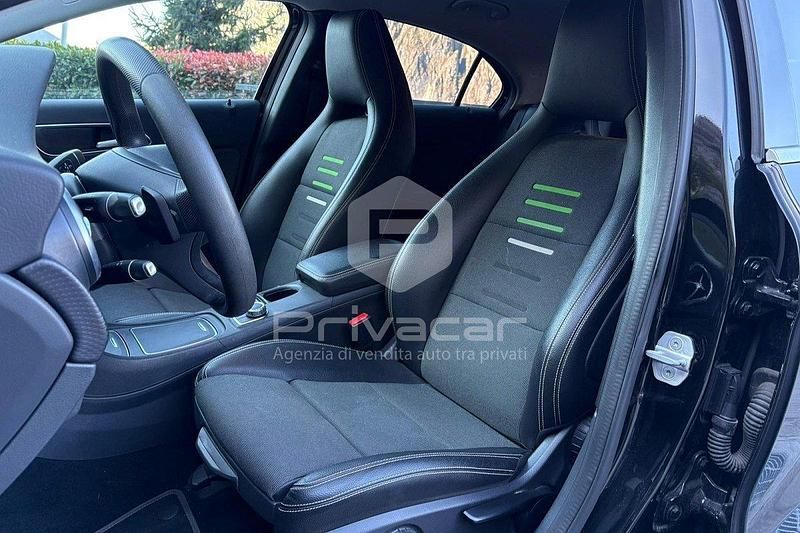 Usata Mercedes A160 90 CV (66 kW) 2017 Nero Utilitaria