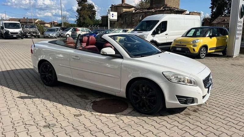 Usata Volvo C70 Momentum 150 CV (110 kW) 2010 Bianco Cabrio