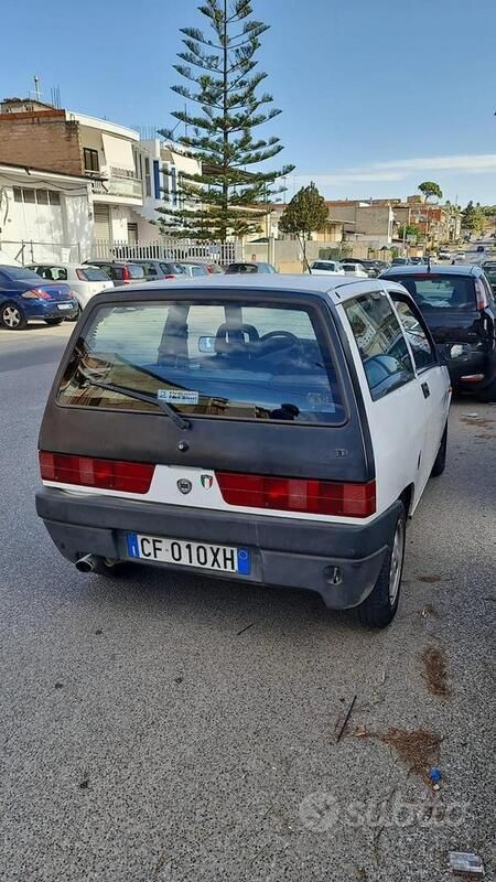 Bianco Usata 1996 Lancia Ypsilon Due volumi | 1500 € (Buon prezzo) - Immagine 1/3