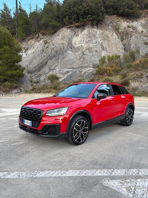 Usata Audi Q2 Sport 115 CV (84 kW) 2017 Rosso SUV