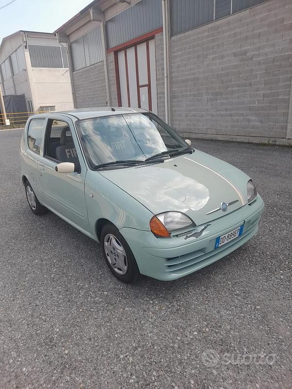Blu Usata 2006 Fiat 600 Tre volumi | 1600 € (Buon prezzo) - Immagine 1/4