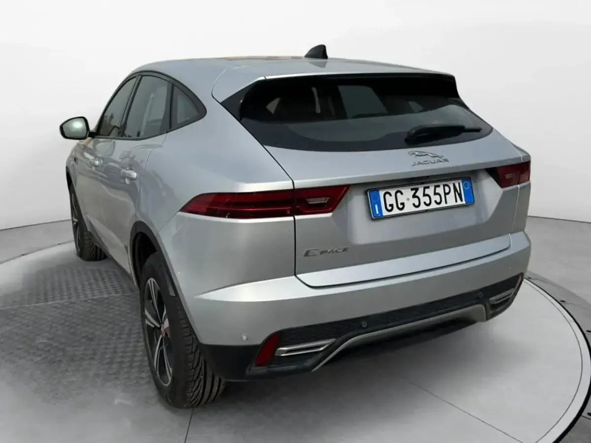 Usata Jaguar E-Pace R-Dynamic 163 CV (119 kW) 2021 Grigio SUV