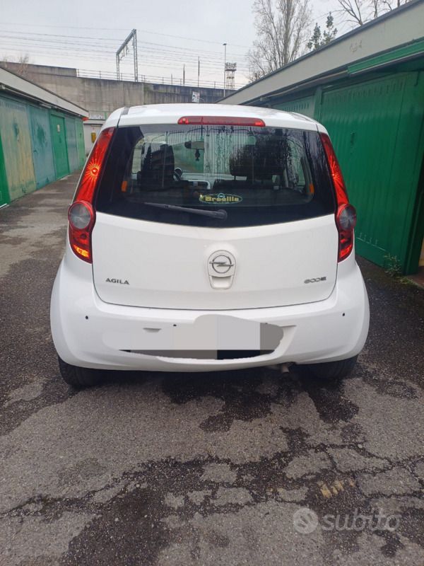 Usata Opel Agila 69 CV (50 kW) 2013 Bianco Utilitaria