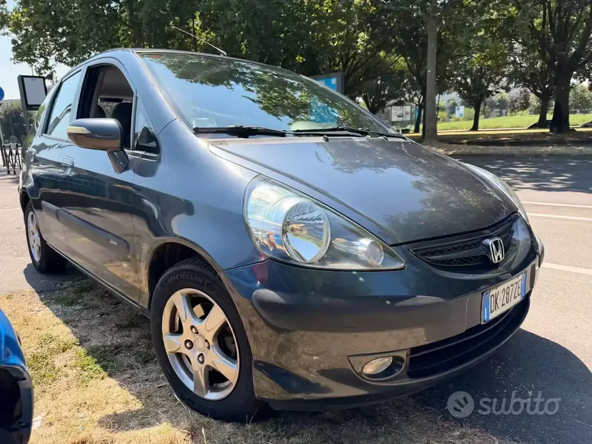 Usata Honda Jazz 83 CV (61 kW) 2007 Utilitaria