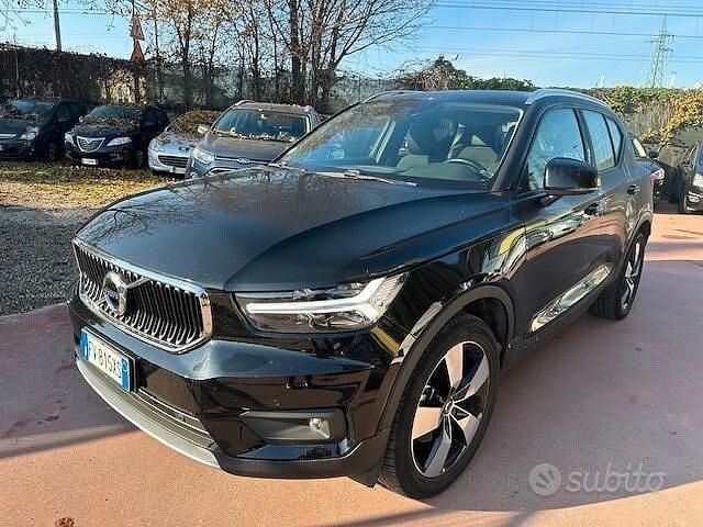 Nero Usata 2019 Volvo XC40 R-Design SUV | 12.999 € (Buon prezzo) - Immagine 1/4