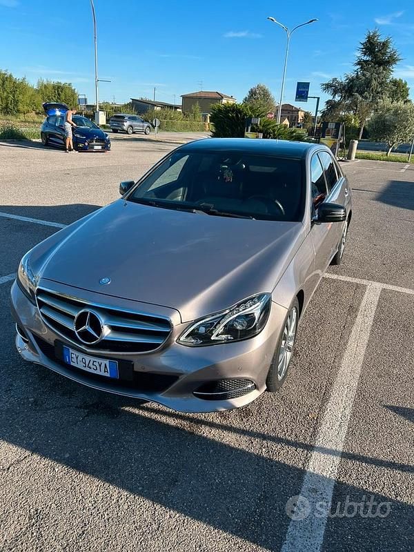 Usata Mercedes E220 2014 Grigio Berlina