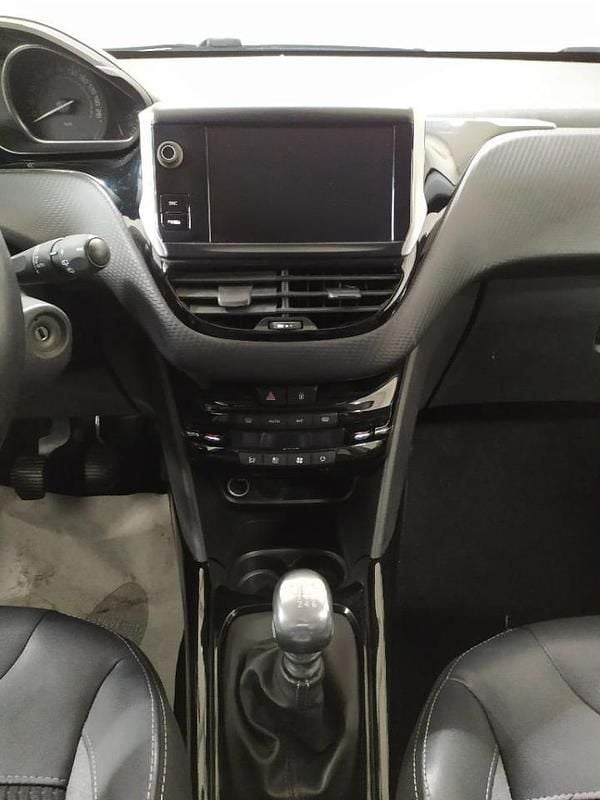 Usata Peugeot 2008 Allure 100 CV (73 kW) 2018 Grigio SUV