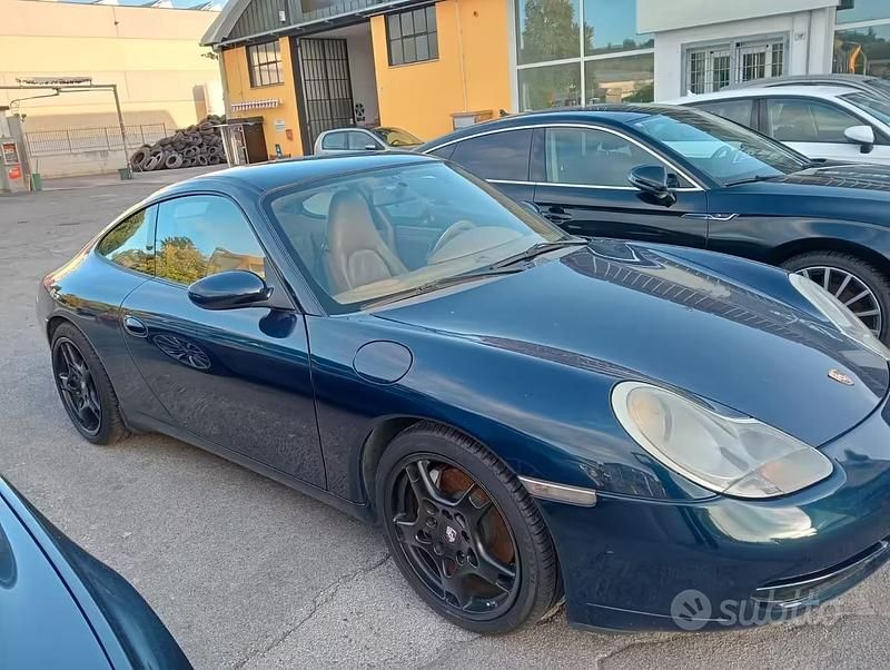 Usata Porsche 911 Carrera 4 300 CV (220 kW) 2000 Blu Coupé