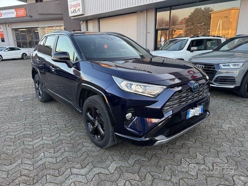 Usata Toyota RAV4 Hybrid Style 218 CV (160 kW) 2019 Blu SUV