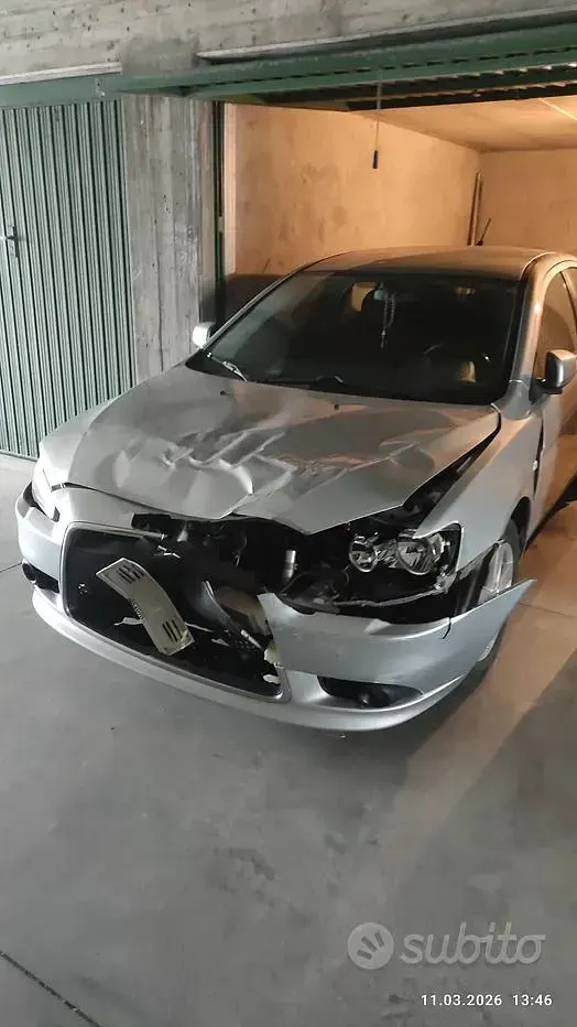 Usata Mitsubishi Lancer 143 CV (105 kW) 2011 Station wagon