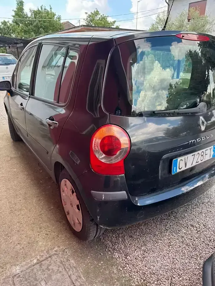 Usata Renault Modus 75 CV (55 kW) 2005 Monovolume