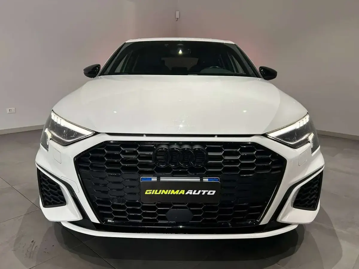 Usata Audi A3 S-Line 150 CV (110 kW) 2023 Bianco Berlina
