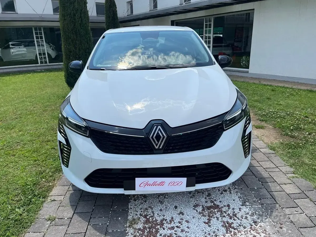 Nuova Renault Clio V Evolution 91 CV (66 kW) 2026 Bianco ghiaccio Berlina