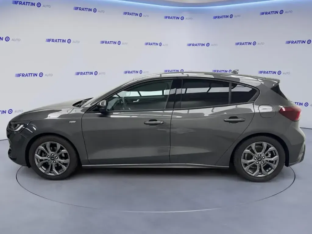 Usata Ford Focus ST-Line 125 CV (91 kW) 2025 Nero Utilitaria