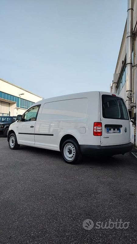 Usata VW Caddy Maxi 102 CV (75 kW) 2011 Monovolume