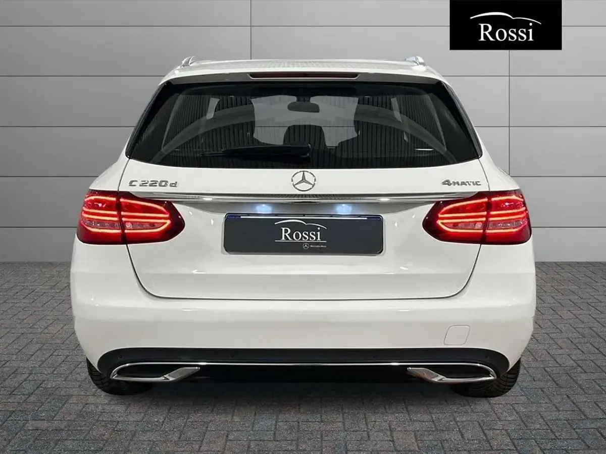 Usata Mercedes C220 194 CV (142 kW) 2019 Bianco Station wagon