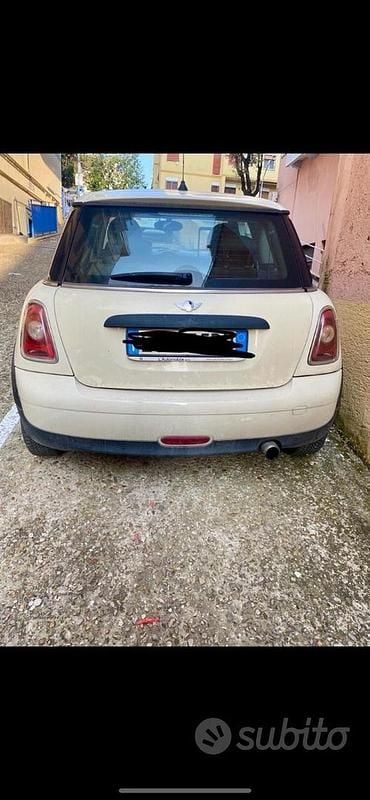 Usata Mini Cooper 90 CV (66 kW) 2010 Giallo Utilitaria