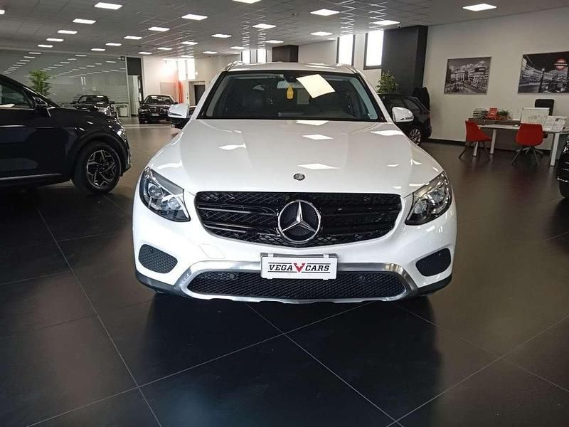 Usata Mercedes GLC220 170 CV (125 kW) 2016 Bianco SUV
