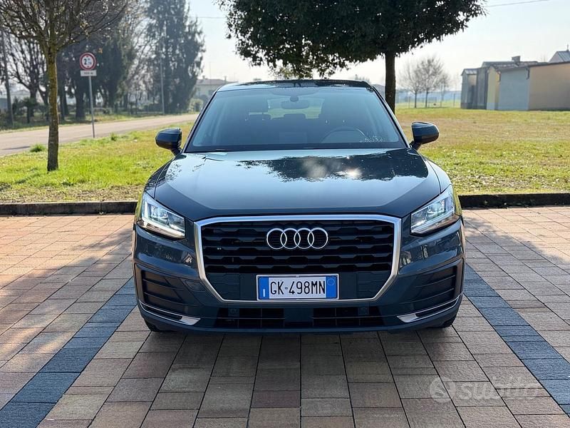 Usata Audi Q2 Comfort 150 CV (110 kW) 2019 Grigio SUV