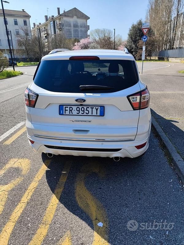 Usata Ford Kuga Vignale 150 CV (110 kW) 2018 Bianco SUV