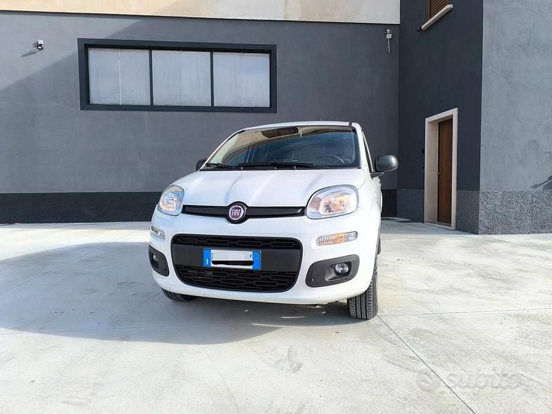 Usata Fiat Panda 4x4 Pop 85 CV (62 kW) 2021 Bianco Utilitaria