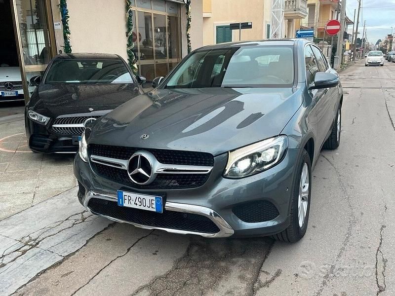 Usata Mercedes GLC250 Business 204 CV (150 kW) 2018 Grigio SUV