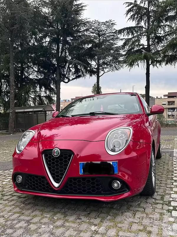 Usata Alfa Romeo MiTo 95 CV (69 kW) 2016 Rosso Utilitaria