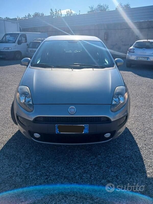 Usata Fiat Punto Evo Emotion 95 CV (69 kW) 2011 Grigio Utilitaria