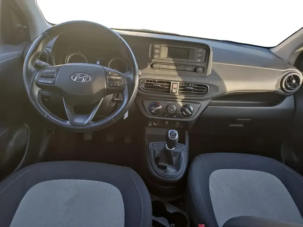 Usata Hyundai i10 Advanced Plus 67 CV (49 kW) 2022 Grigio Utilitaria
