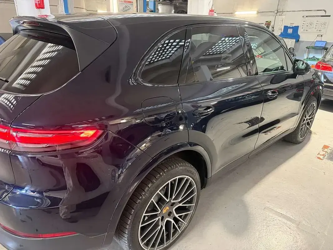 Usata Porsche Cayenne 441 CV (324 kW) 2018 Blu/azzurro SUV