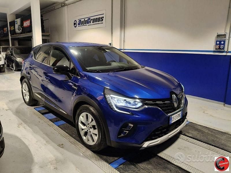 Usata Renault Captur Intens 100 CV (73 kW) 2021 Blu SUV